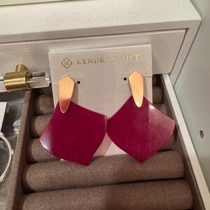 Kendra Scott Fuchsia and Gold Earrings